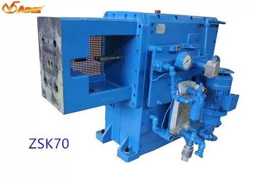 Prezzo buono Riparazione della scatola di cambio dell'estruttore Coperion. Potenza nominale di 429 kW, coppia di 11,5 Nm/cm3. in linea