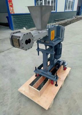 Good price Alimentatore di vite verticale della materia plastica, alimentatore di vite flessibile per la macchina dell'espulsore in linea