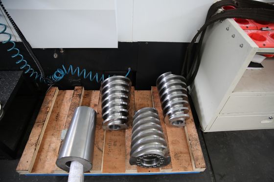 Good price La macchina automatizzata dell'estrusore a vite del gemello di JSW parte il PVC degli elementi della vite elaborato in linea